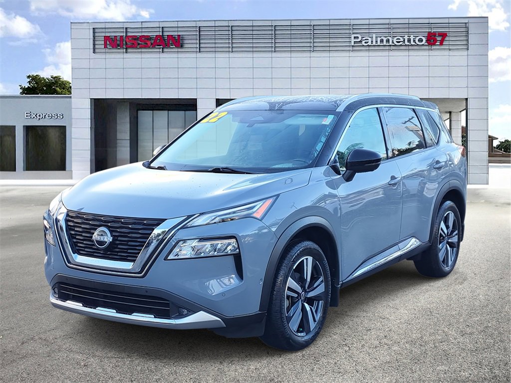 Certified 2022 Nissan Rogue Platinum w/ Head-Up Display Package image 3