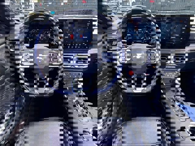 Used 2025 Ford Mustang Premium RWD image 5