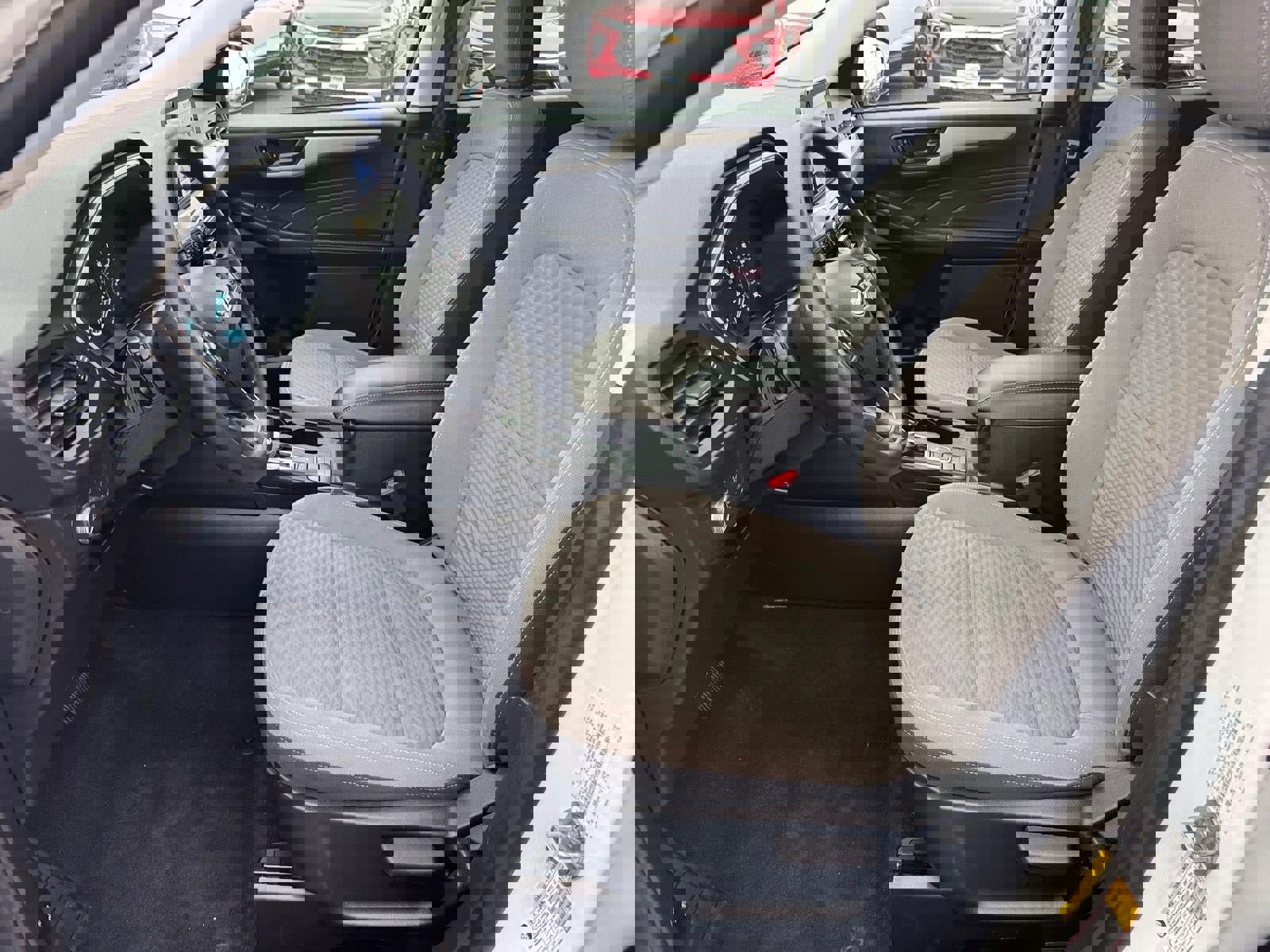 Used 2022 Ford Escape SE image 5