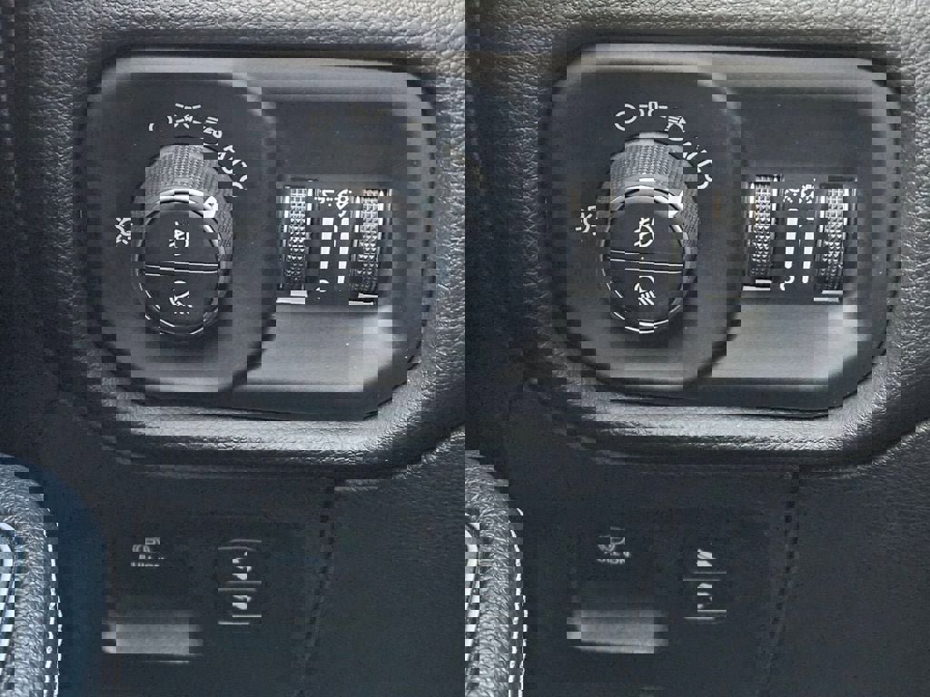 Used 2023 RAM 1500 Laramie image 22