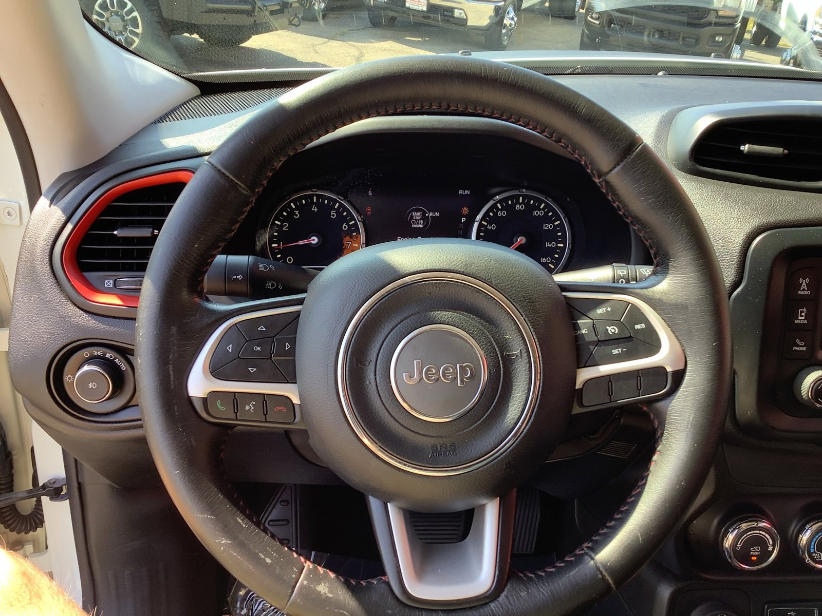 Used 2016 Jeep Renegade Trailhawk image 11