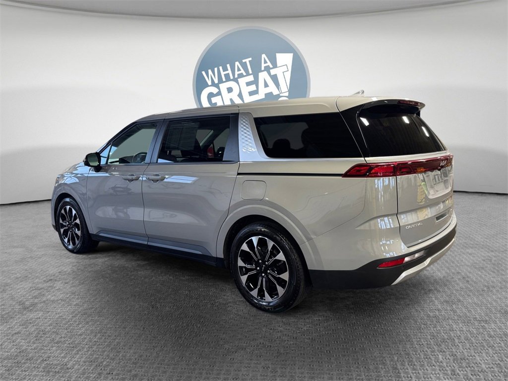 Certified 2024 Kia Carnival EX image 6