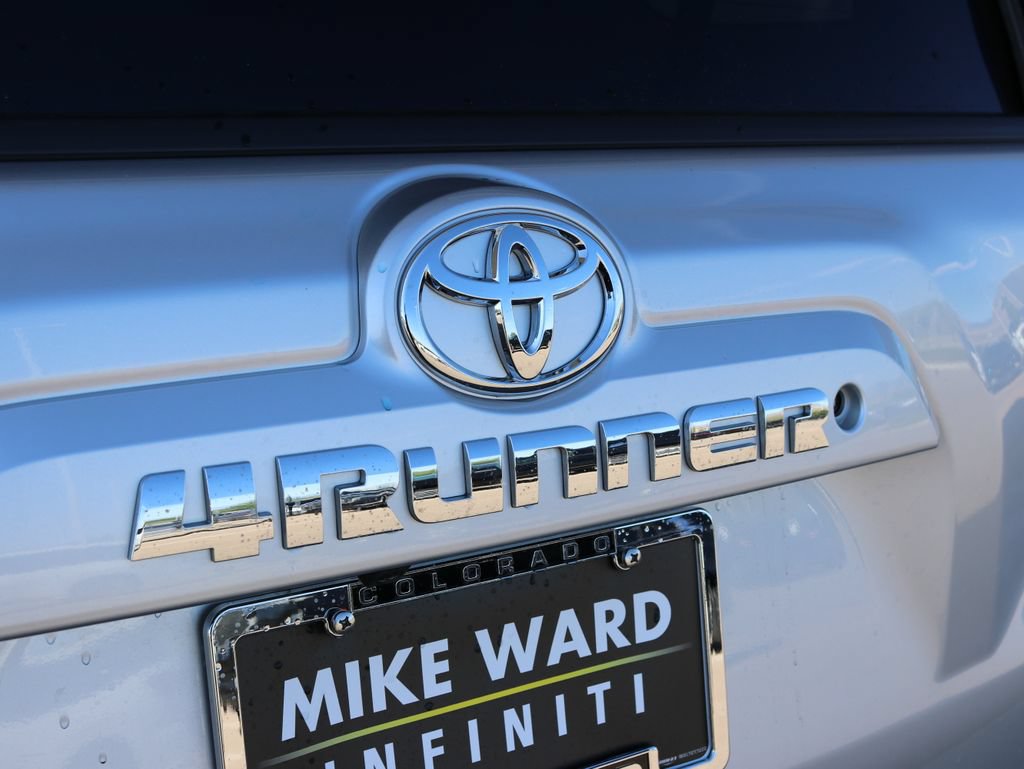 Used 2019 Toyota 4Runner SR5 AWD/4WD image 31