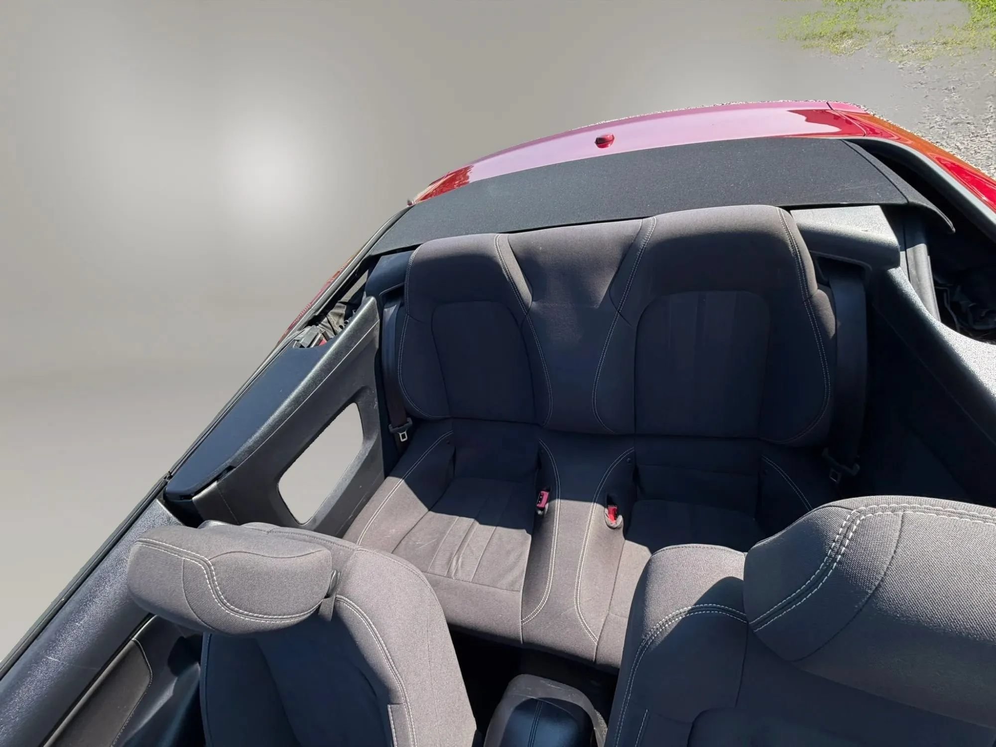 Used 2019 Ford Mustang Convertible RWD image 11