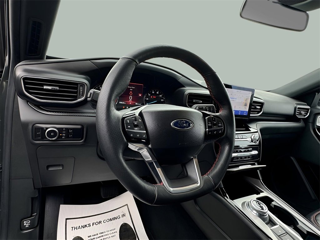 Used 2023 Ford Explorer ST-Line image 9