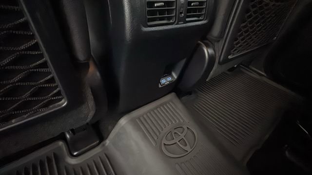 Used 2024 Toyota 4Runner Limited image 24