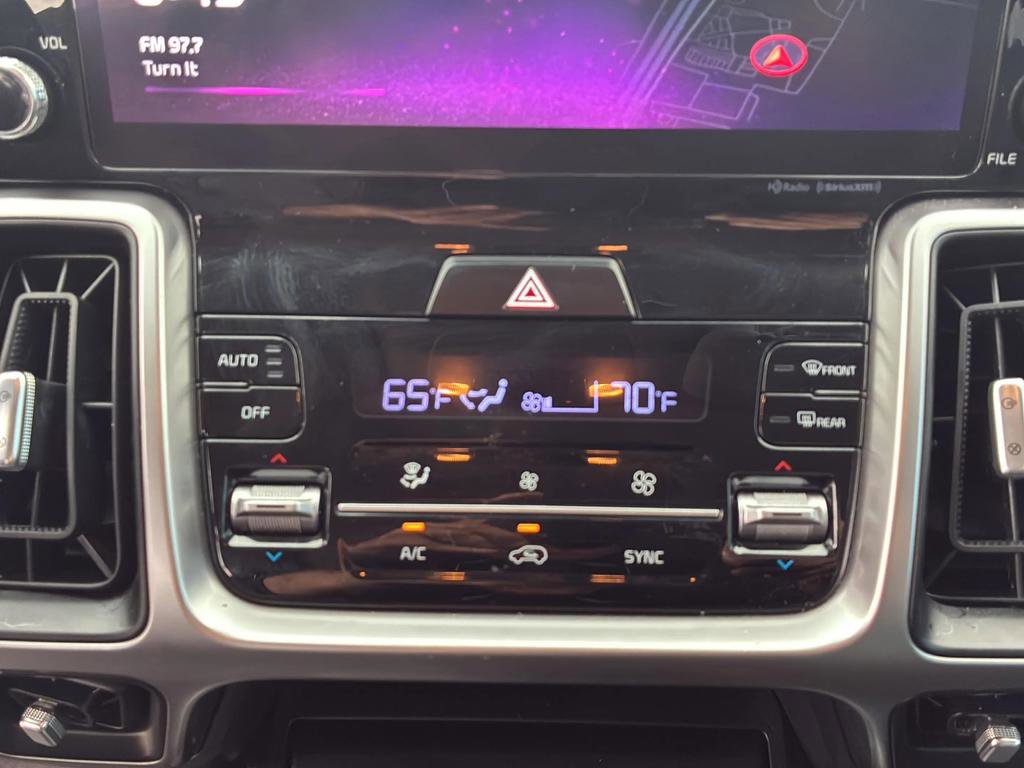 Used 2023 Kia Sorento S FWD image 10