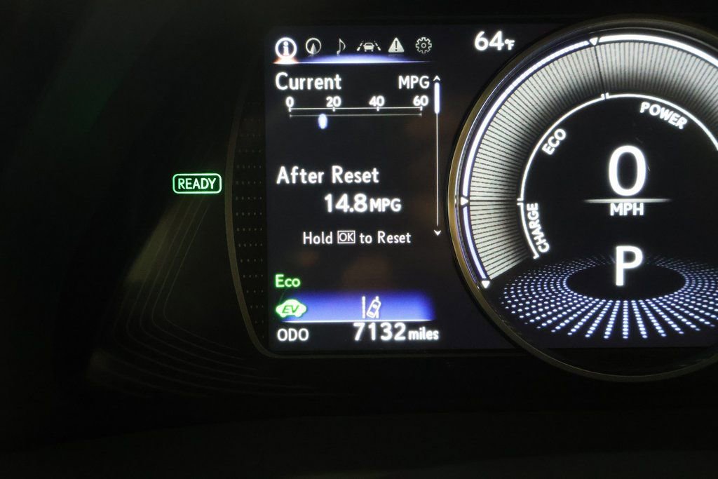 Certified 2025 Lexus ES 300h w/ Premium Package image 17