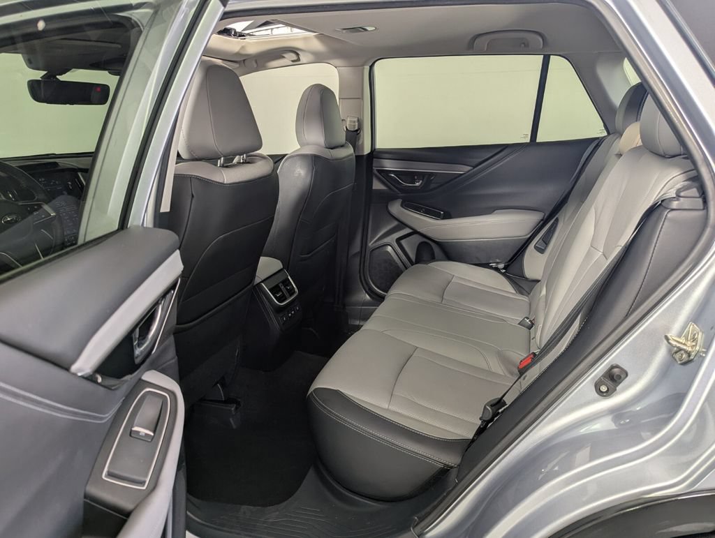 Used 2020 Subaru Outback Limited AWD/4WD image 21