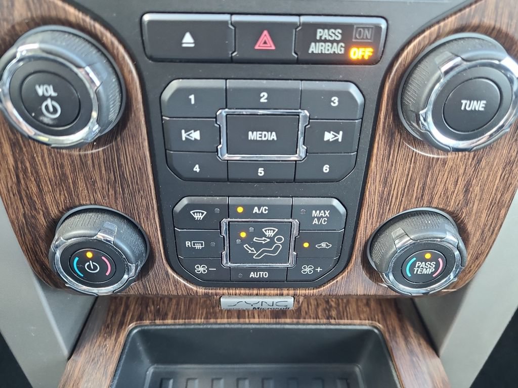 Used 2013 Ford F150 Lariat w/ Luxury Equipment Group AWD/4WD image 23