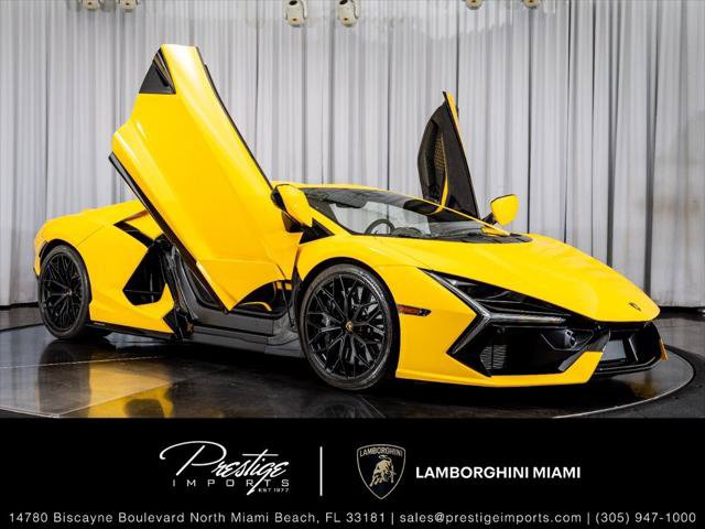 Used 2024 Lamborghini Revuelto AWD/4WD image 1