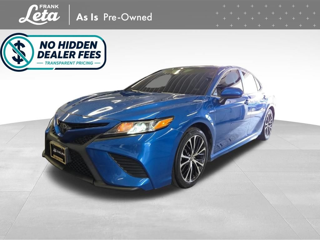 Used 2020 Toyota Camry SE FWD image 1