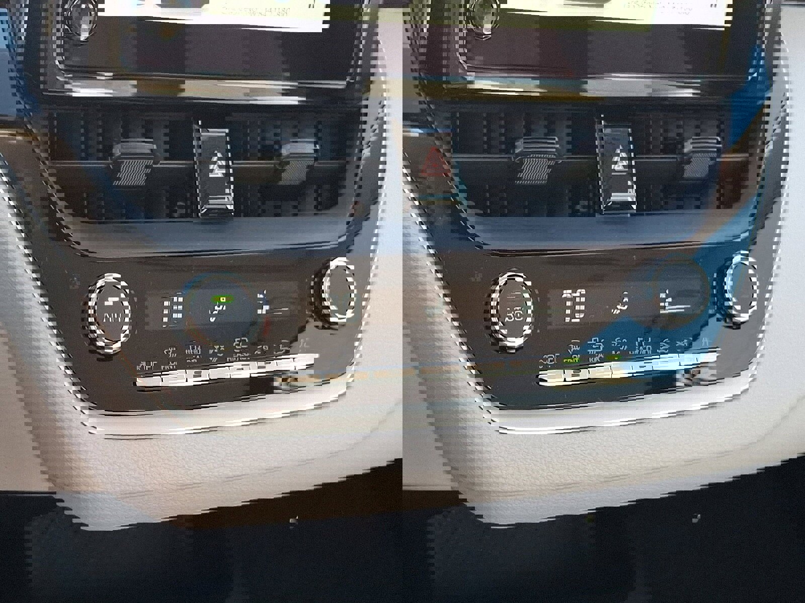 Certified 2026 Toyota Corolla LE FWD image 15