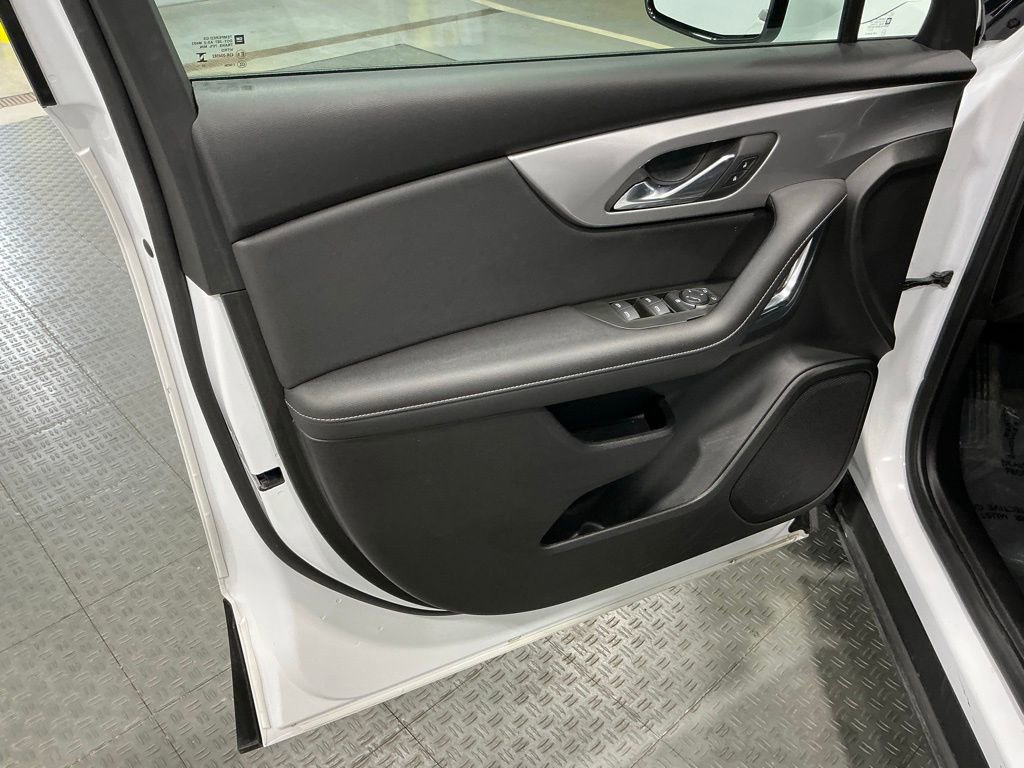 Used 2024 Chevrolet Blazer LT image 27