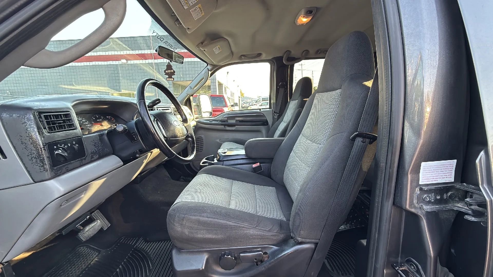 Used 2004 Ford F250 XLT image 10