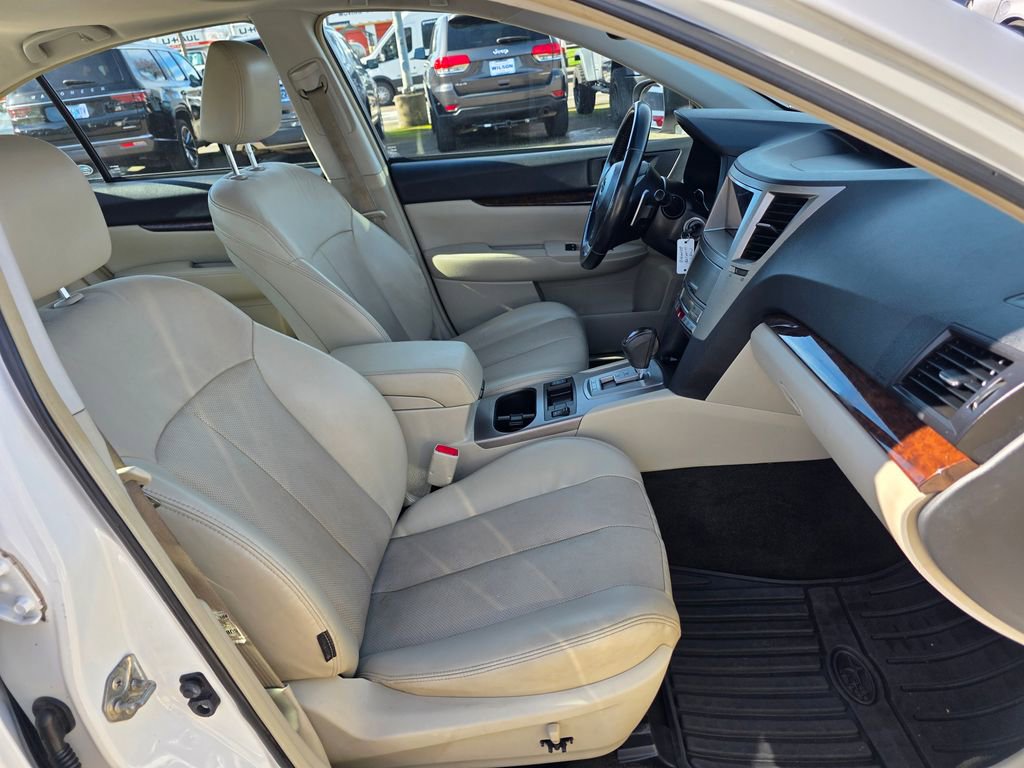 Used 2013 Subaru Legacy 2.5i Limited image 22