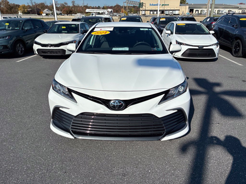 Used 2024 Toyota Camry LE FWD image 18