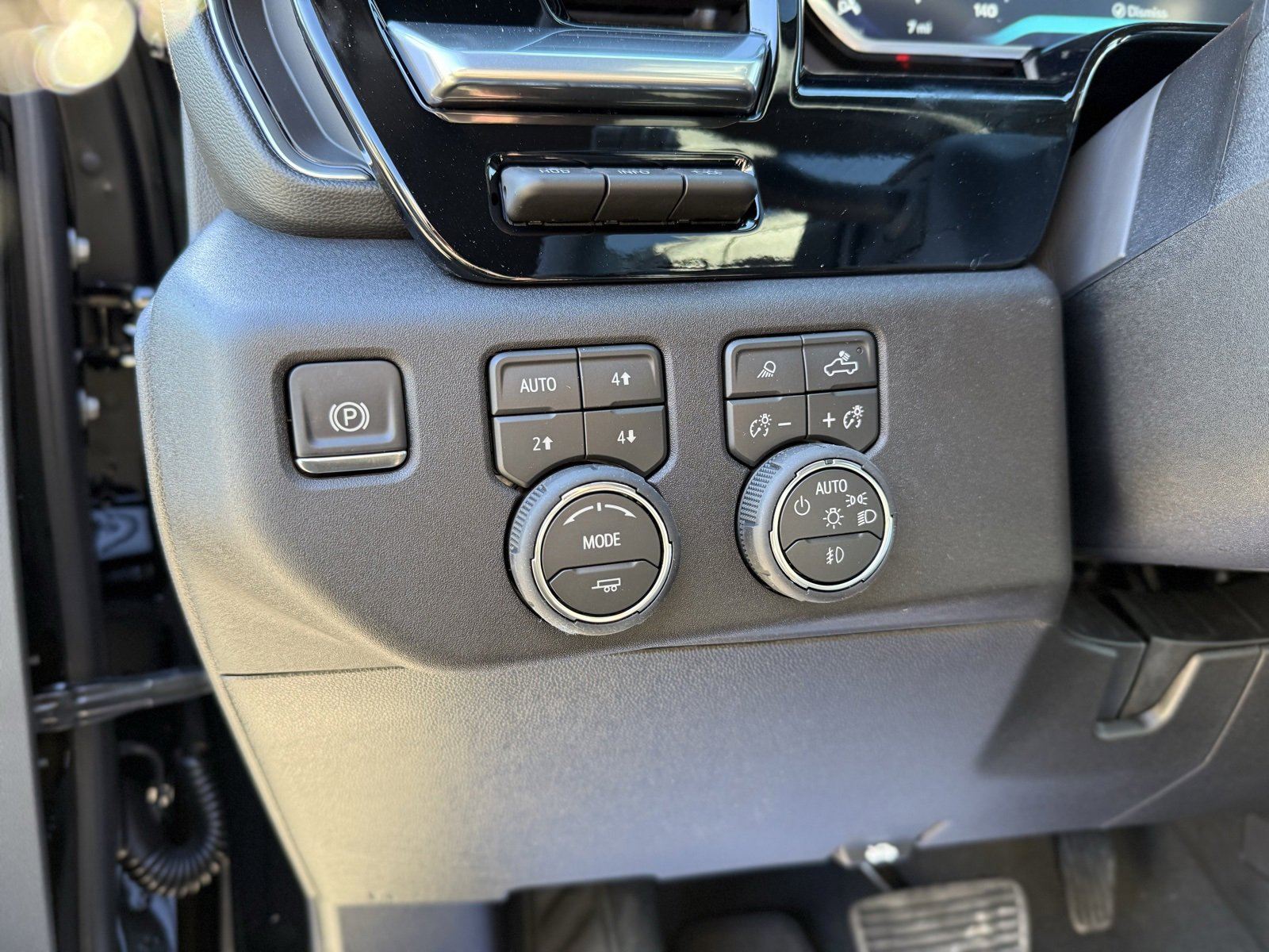 New 2026 Chevrolet Silverado 2500 High Country w/ High Country Premium Package image 32