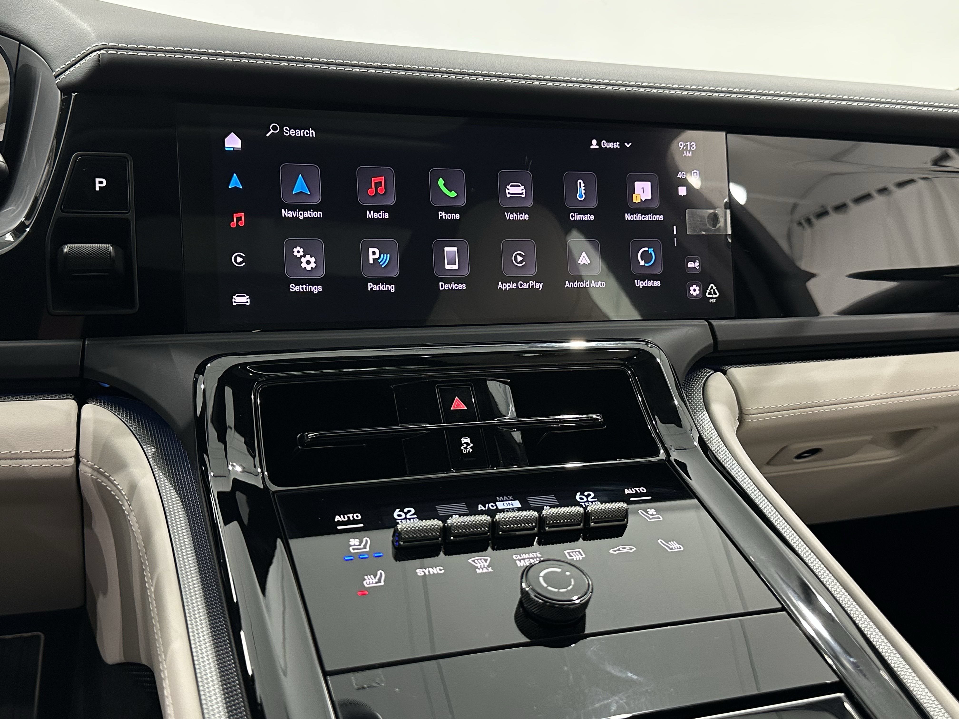 New 2025 Porsche Panamera image 36