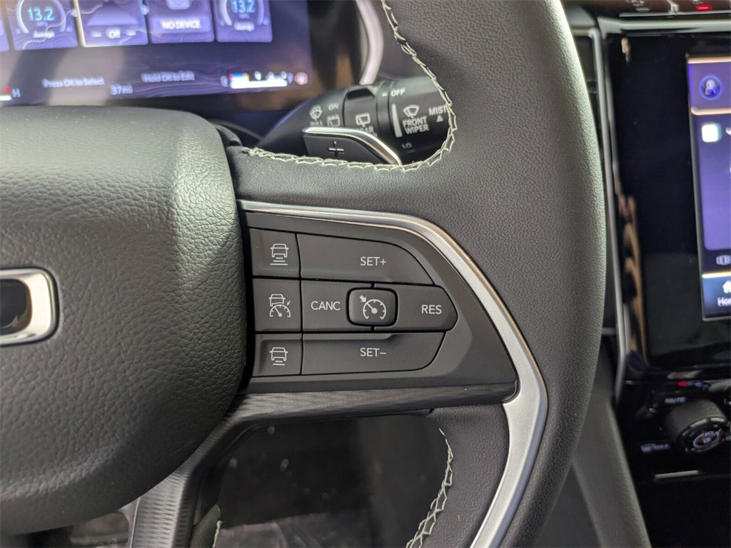 New 2025 Jeep Grand Cherokee Laredo w/ MOPAR Finishing Package image 19
