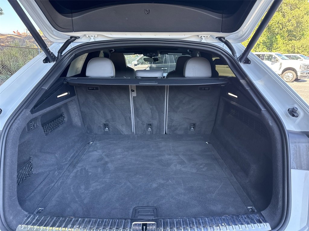 Used 2023 Audi SQ8 Prestige image 19