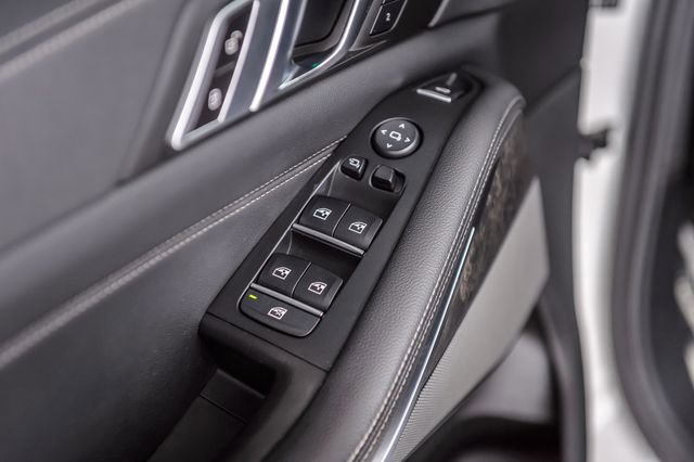 Used 2020 BMW X5 sDrive40i w/ M Sport Package image 53