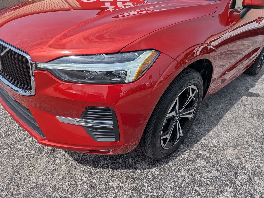 Used 2022 Volvo XC60 B5 Momentum w/ Advanced Package AWD/4WD image 8