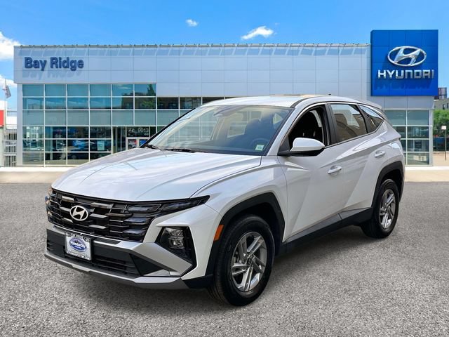 Used 2025 Hyundai Tucson SE AWD/4WD image 10