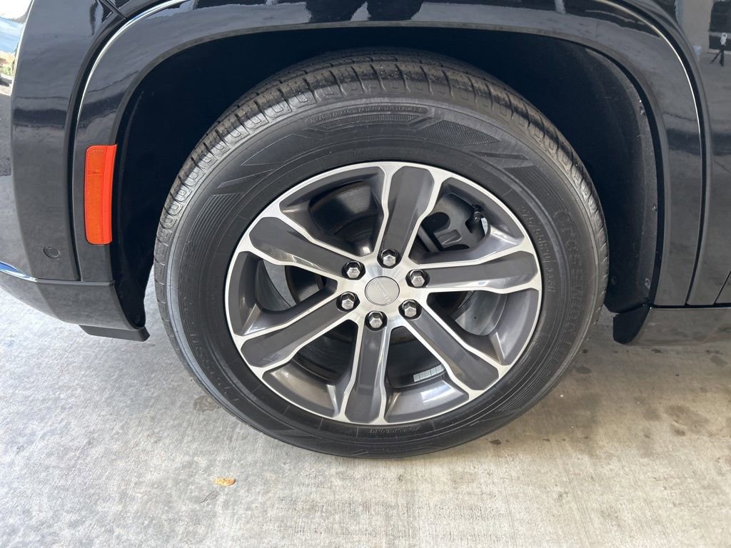 Used 2024 Jeep Grand Wagoneer L 4WD image 14