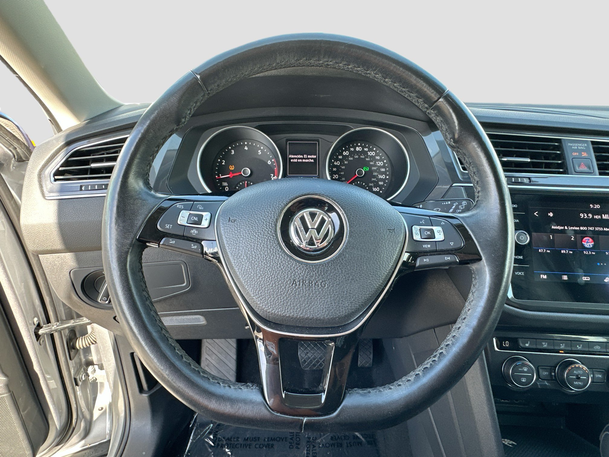 Used 2019 Volkswagen Tiguan SE w/ Panoramic Sunroof Package FWD image 11