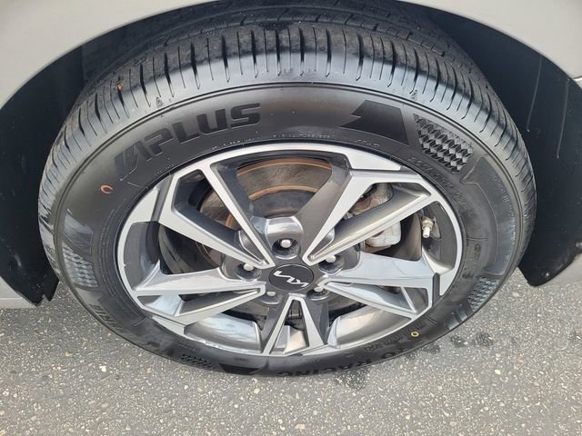 Used 2024 Kia Forte LXS image 24