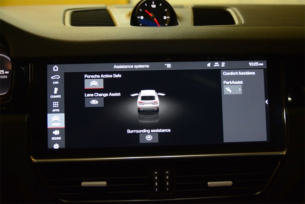 Used 2019 Porsche Cayenne image 24