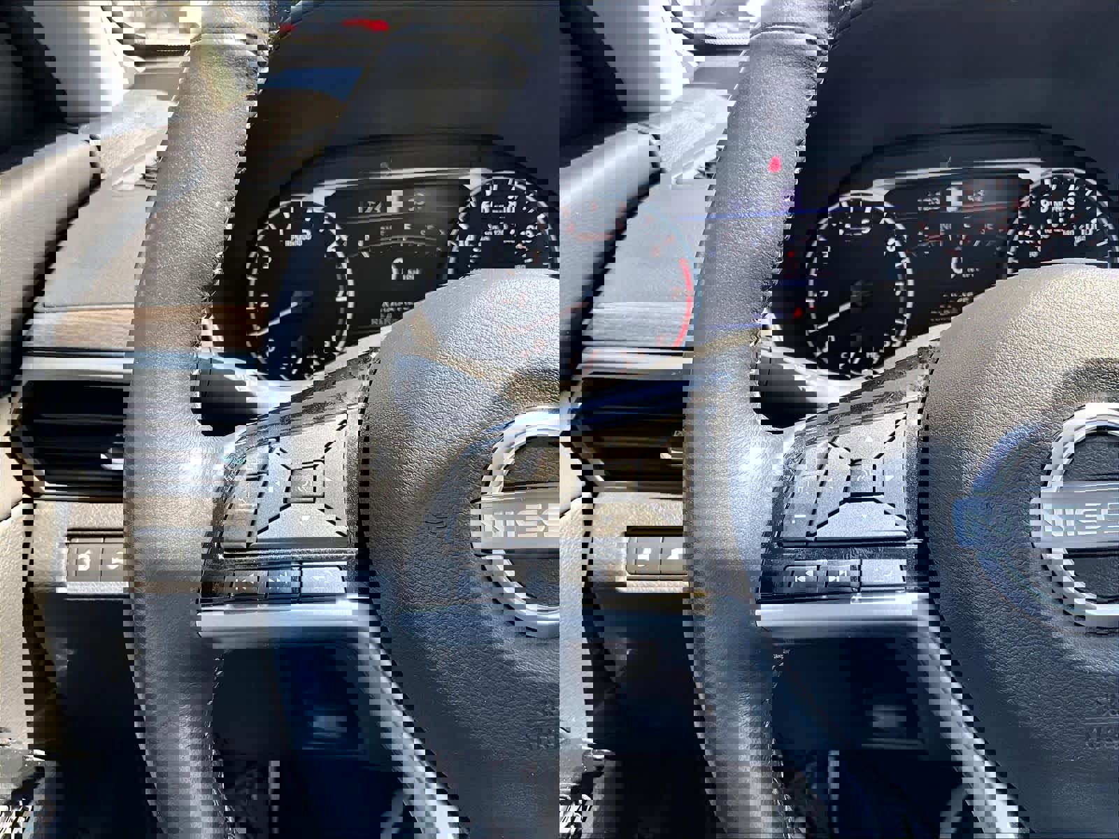 Used 2024 Nissan Altima 2.5 SL image 23