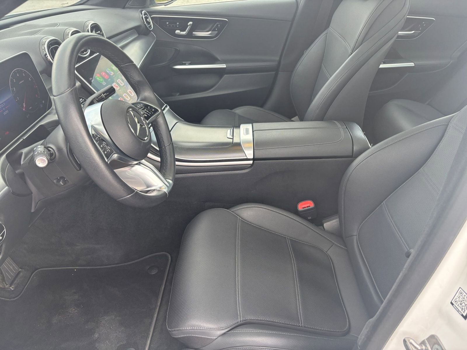 Used 2024 Mercedes-Benz C 300 Sedan image 29