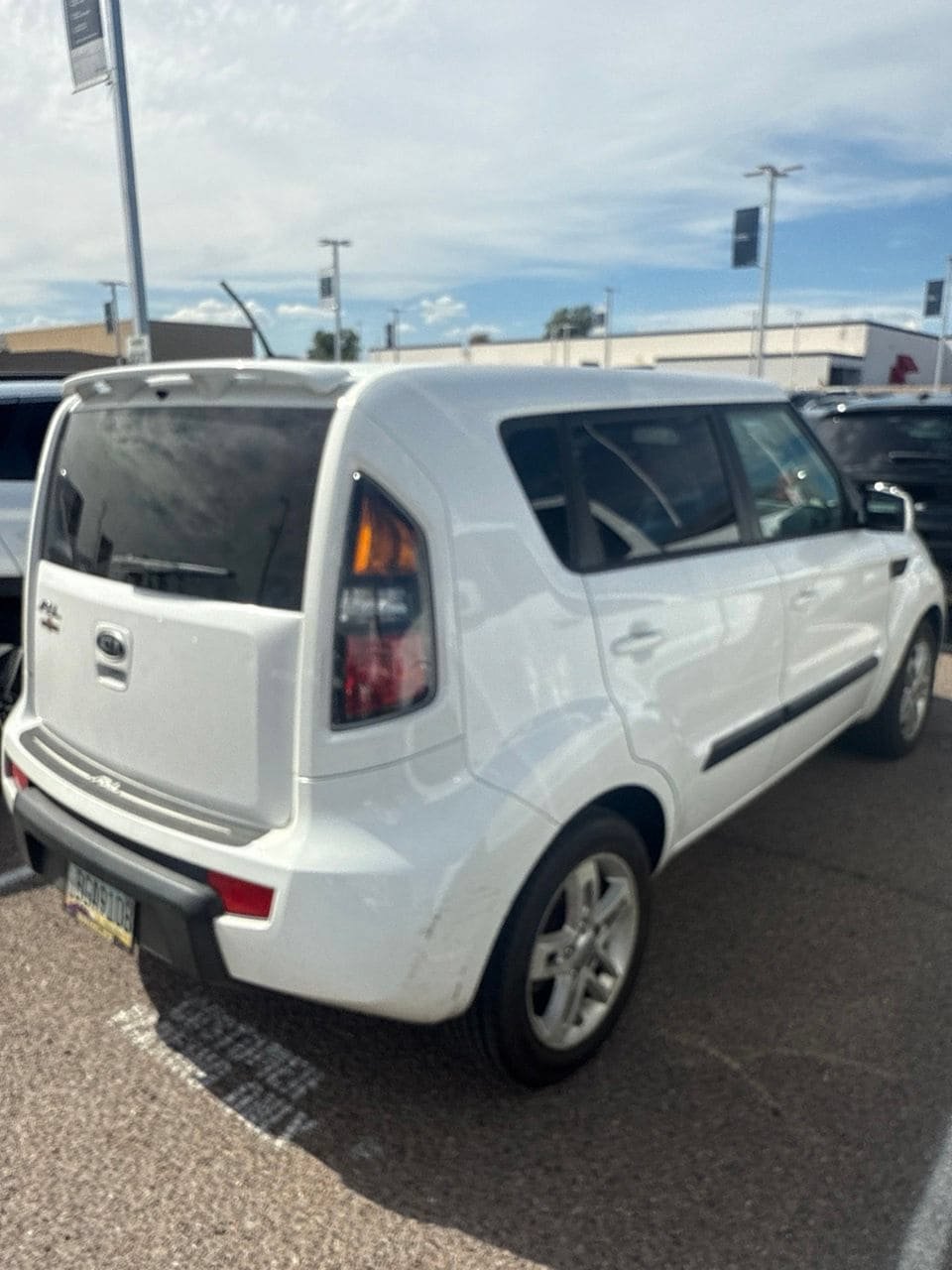 Used 2011 Kia Soul + FWD image 3