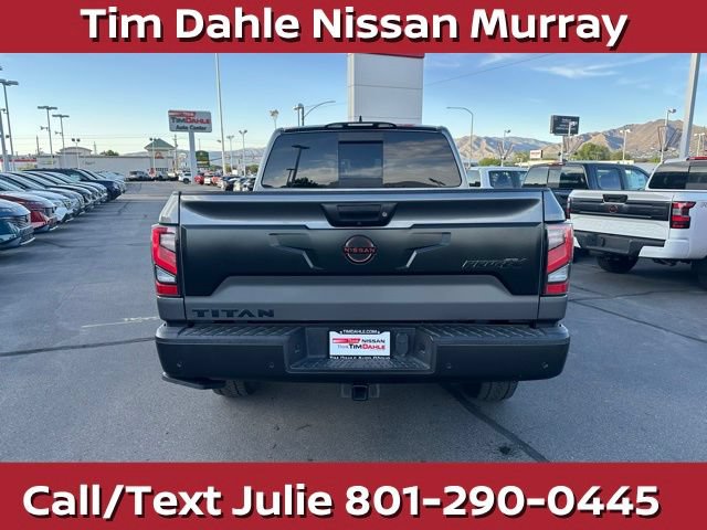 Used 2023 Nissan Titan PRO-4X w/ Pro-4x Convenience Package AWD/4WD image 9