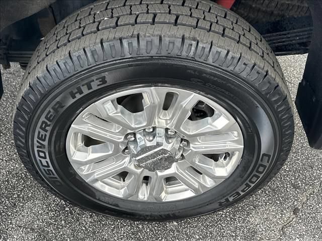 Certified 2022 GMC Sierra 2500 Denali w/ Denali Ultimate Package AWD/4WD image 38