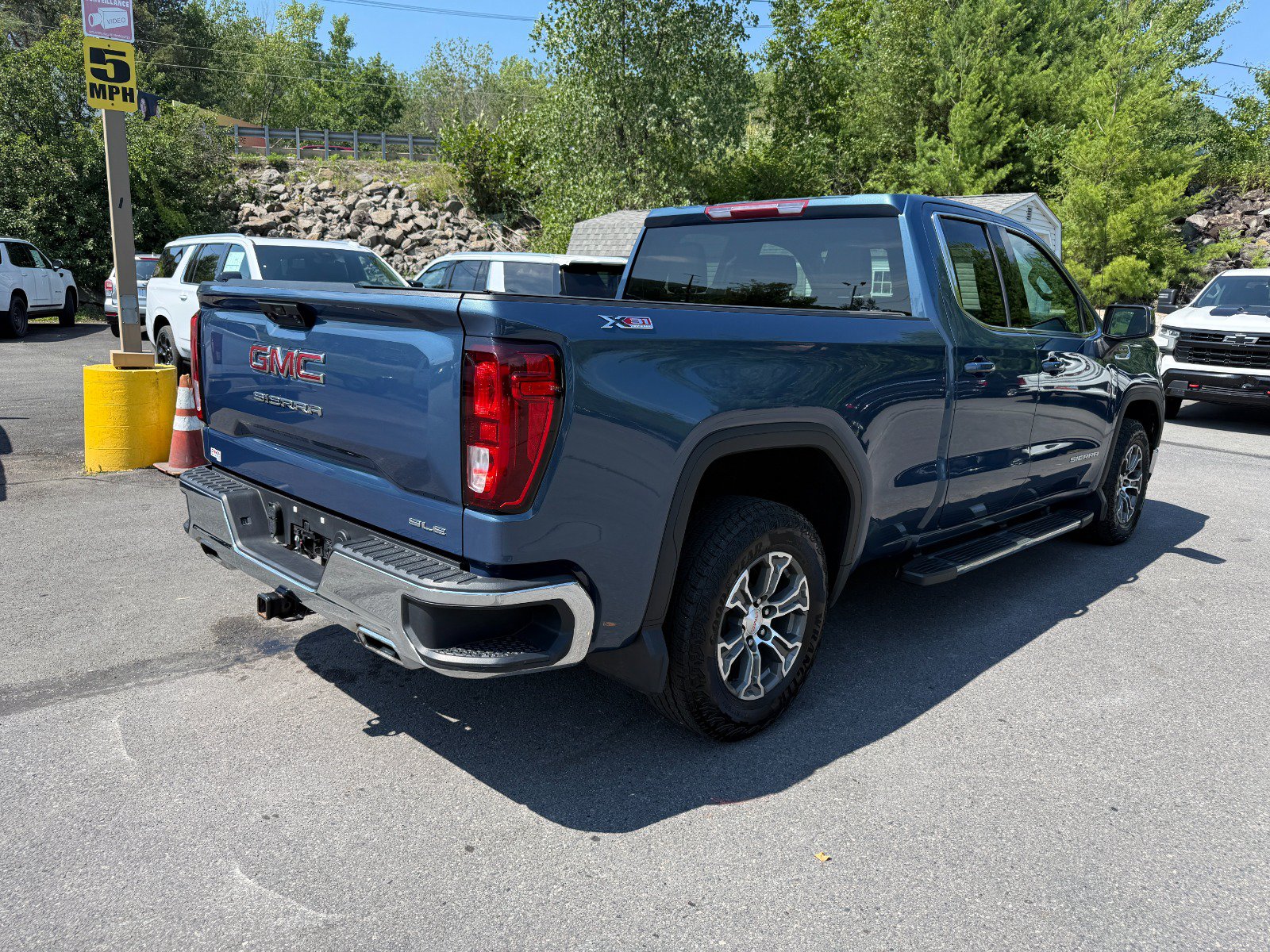 Certified 2024 GMC Sierra 1500 SLE AWD/4WD image 5