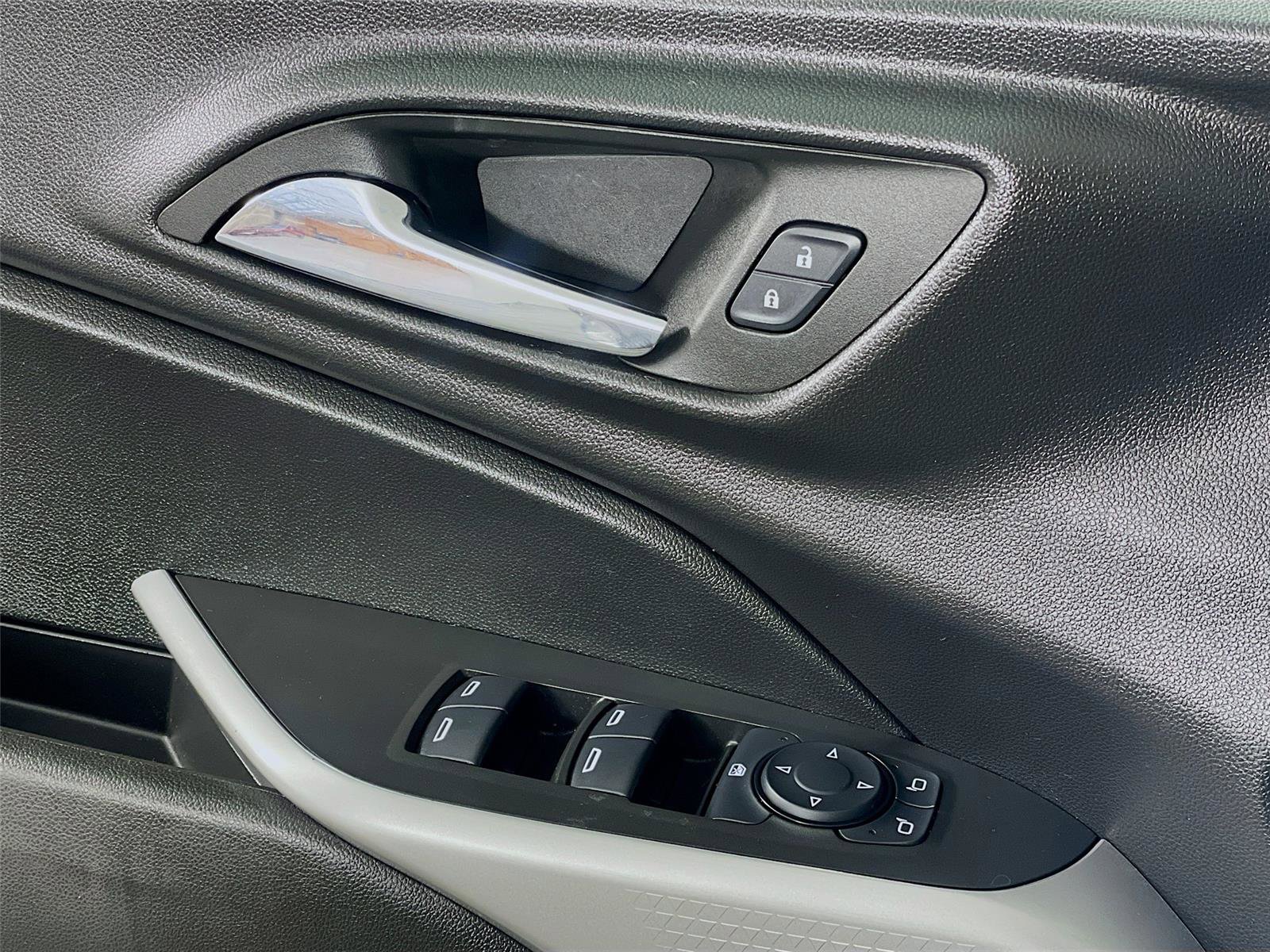 Certified 2024 Chevrolet Trax LS w/ LS Convenience Package image 20