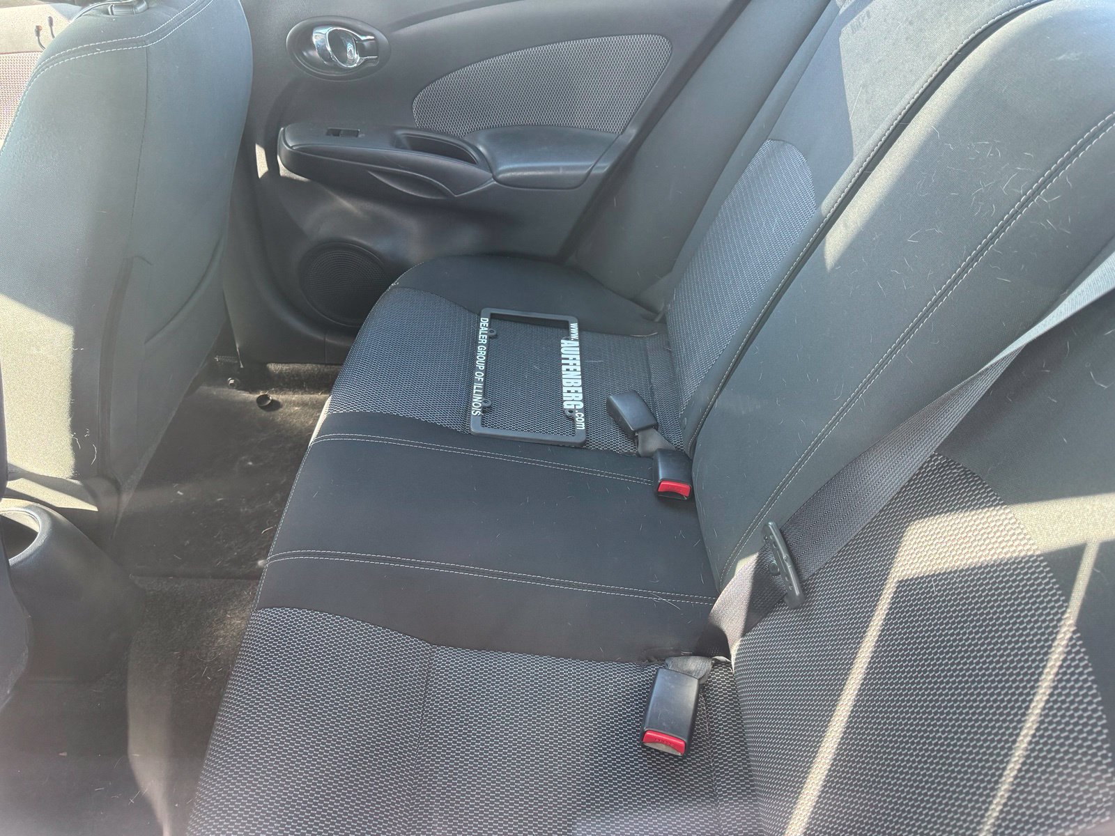Used 2016 Nissan Versa SV FWD image 5