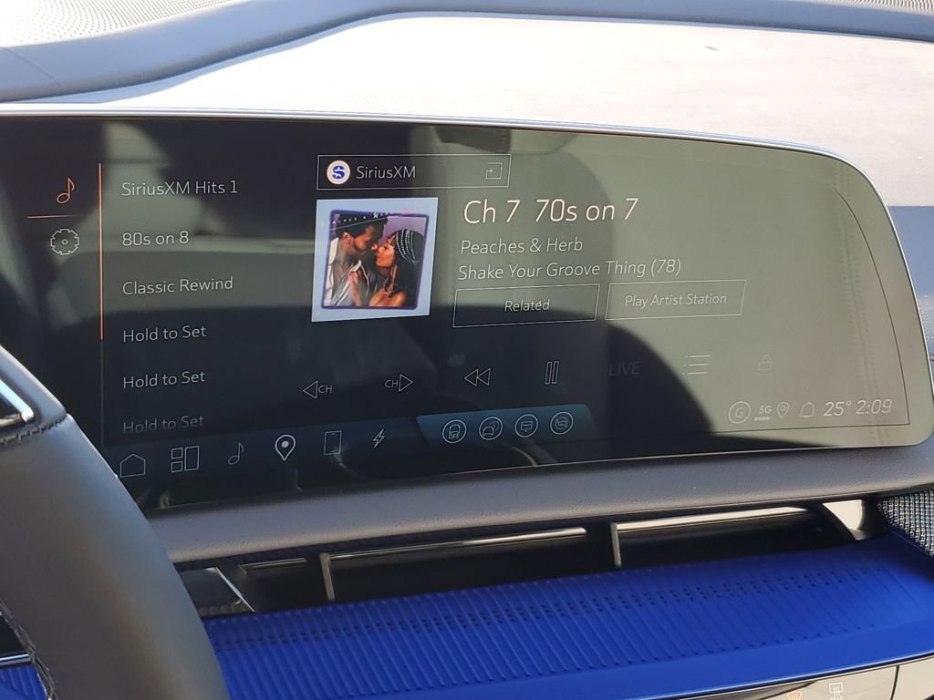 New 2026 Cadillac Optiq Sport 1 image 13