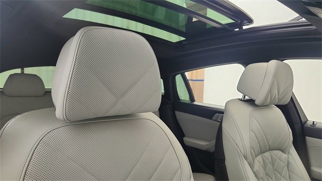Used 2025 BMW X6 xDrive40i image 23