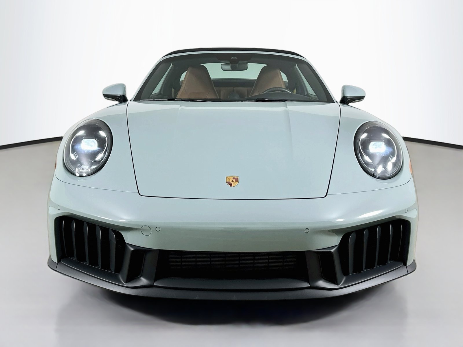 Used 2025 Porsche 911 Targa 4 GTS AWD/4WD image 2