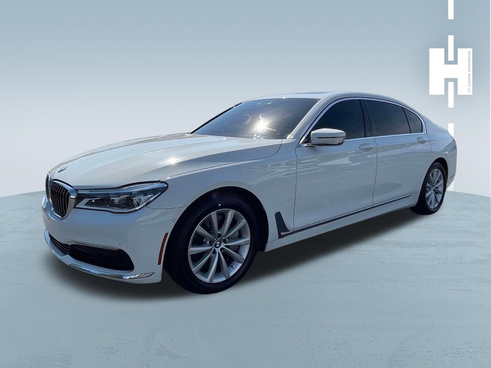 Used 2019 BMW 750i xDrive w/ Executive Package AWD/4WD image 3