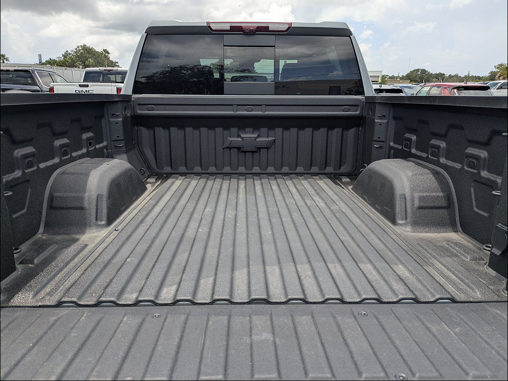 Used 2025 Chevrolet Silverado 1500 High Country AWD/4WD image 11