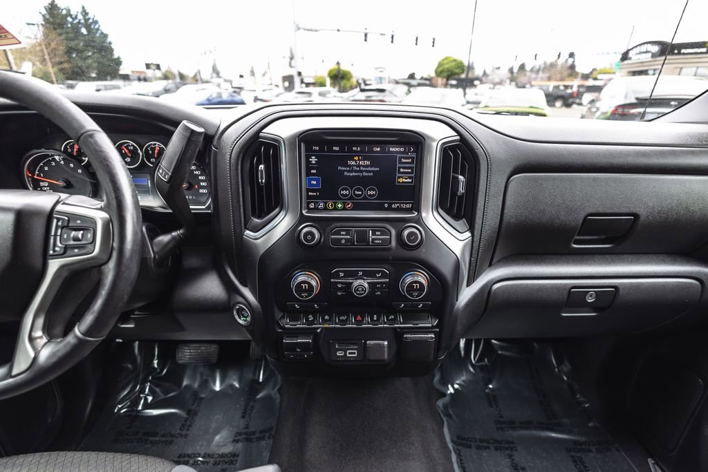 Used 2019 Chevrolet Silverado 1500 LT w/ True North Edition AWD/4WD image 31