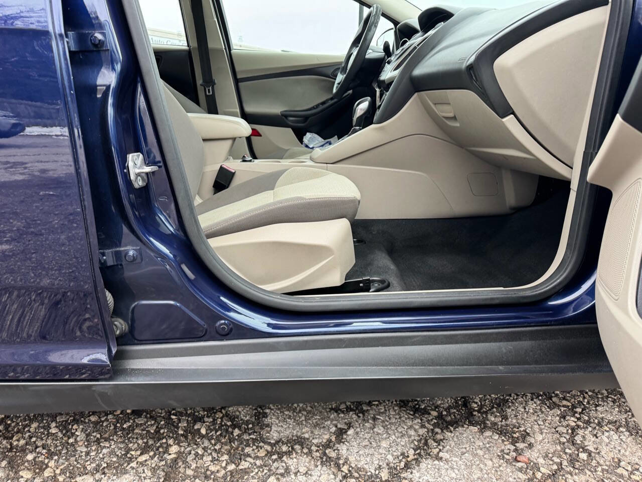 Used 2012 Ford Focus SE image 23