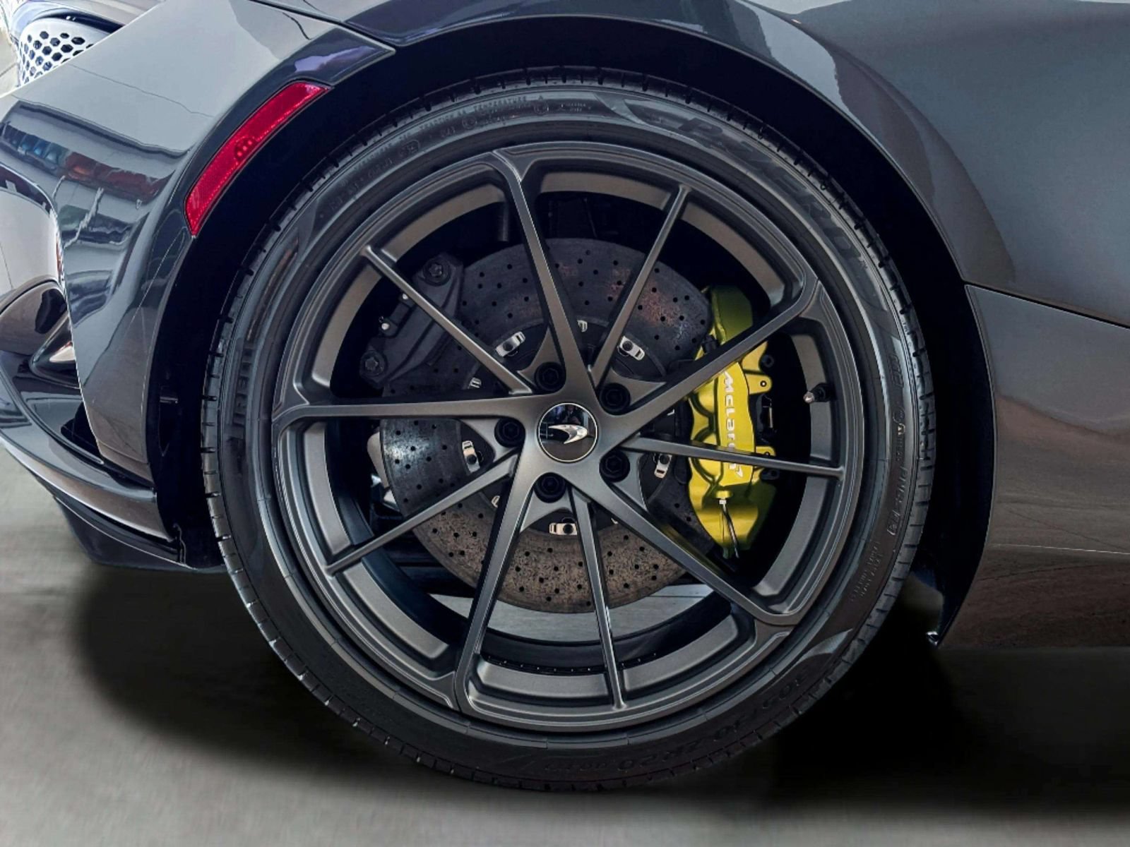 New 2026 McLaren 750S Spider RWD image 39