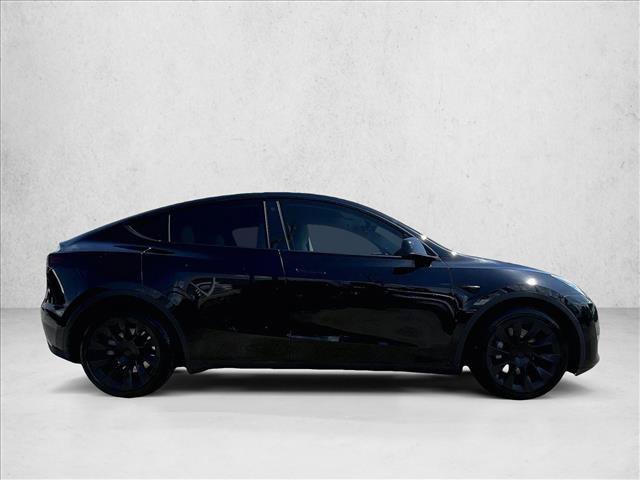 Used 2022 Tesla Model Y Long Range AWD/4WD image 5