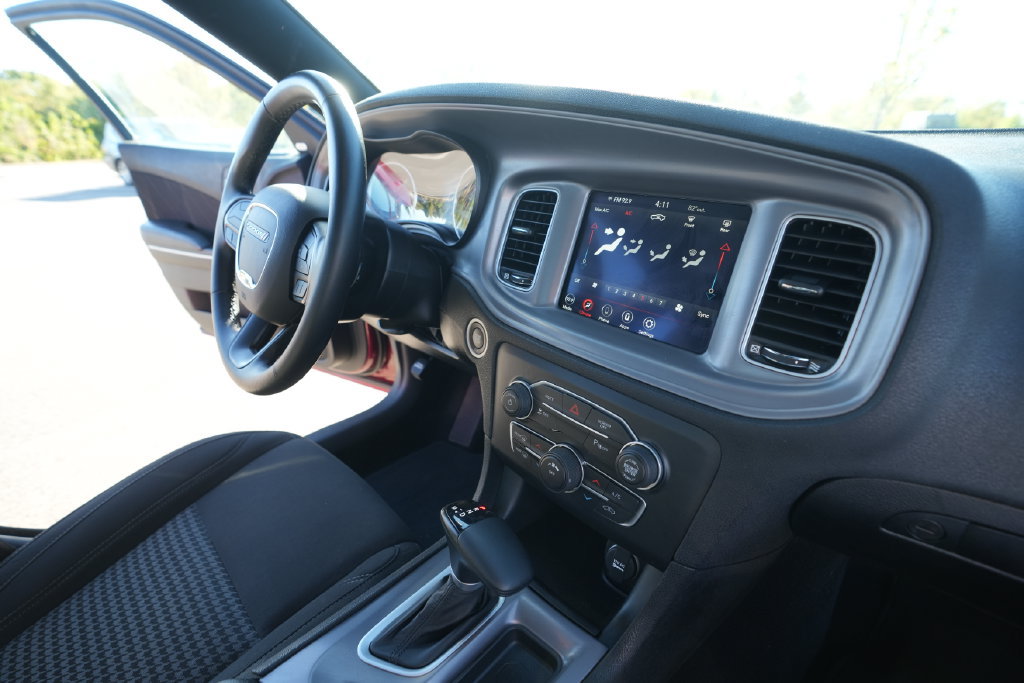 Used 2023 Dodge Charger SXT RWD image 38